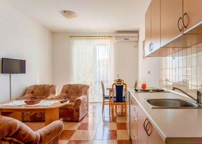 Vesna 4 With Terrace * Rovinj