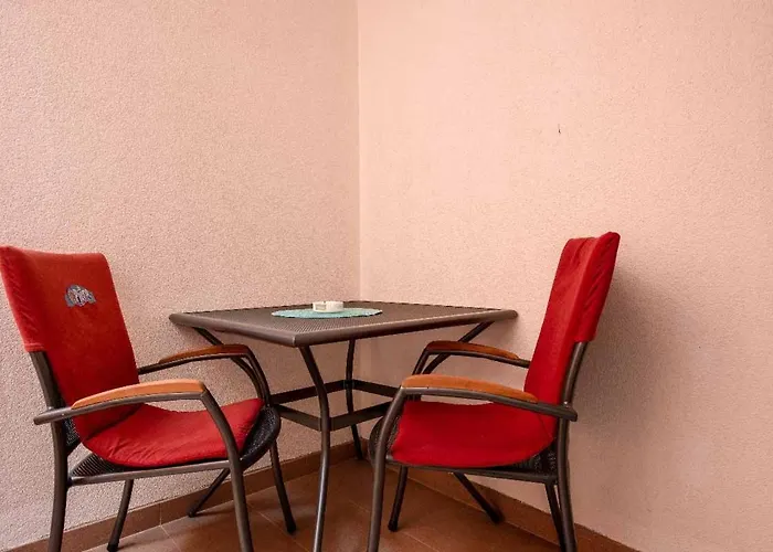 Vesna 4 With Terrace Apartamento